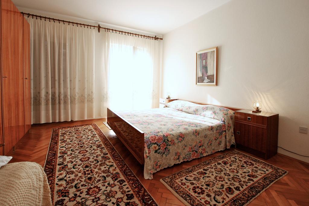 Apartment Ines Porec Esterno foto